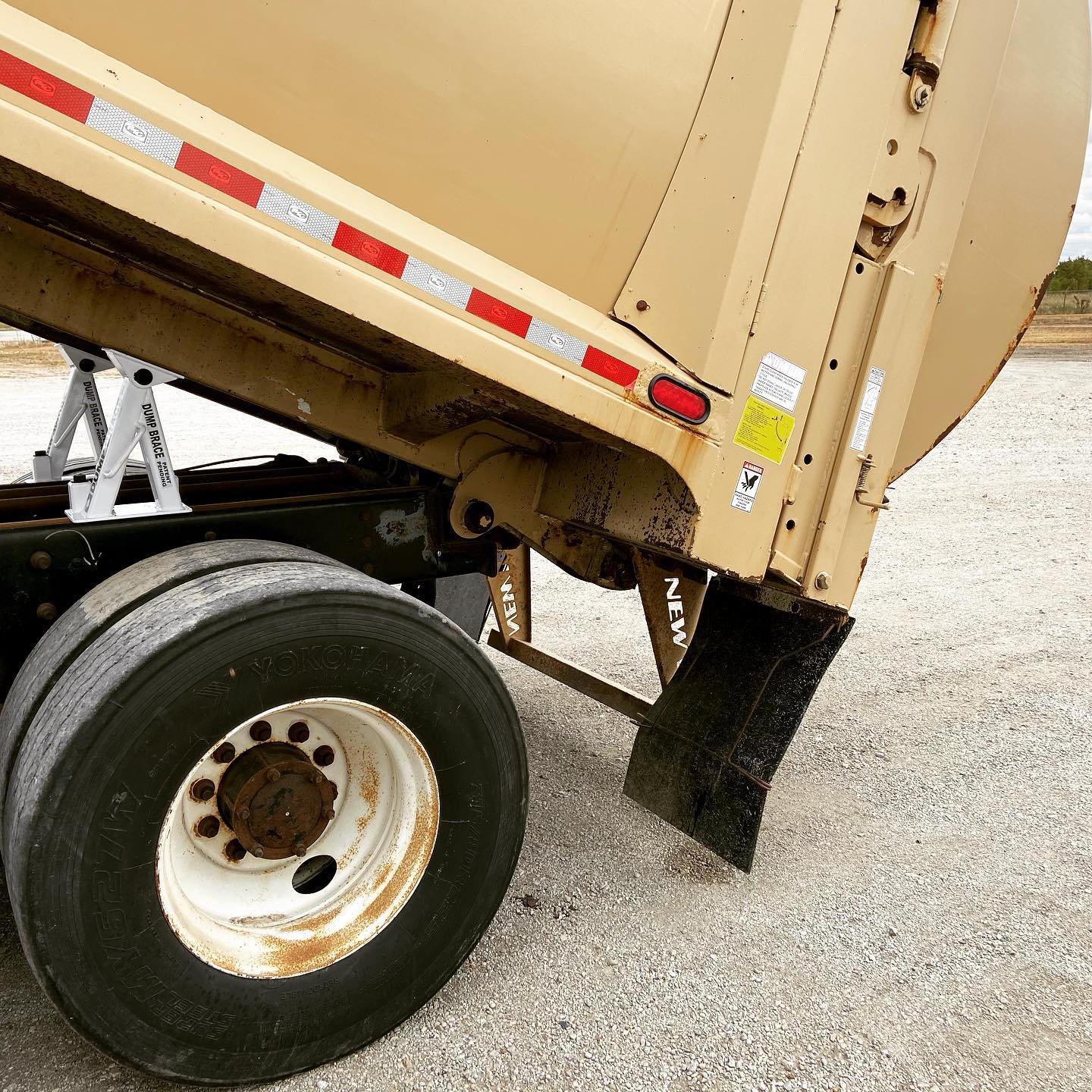 Super Duty Dump Brace