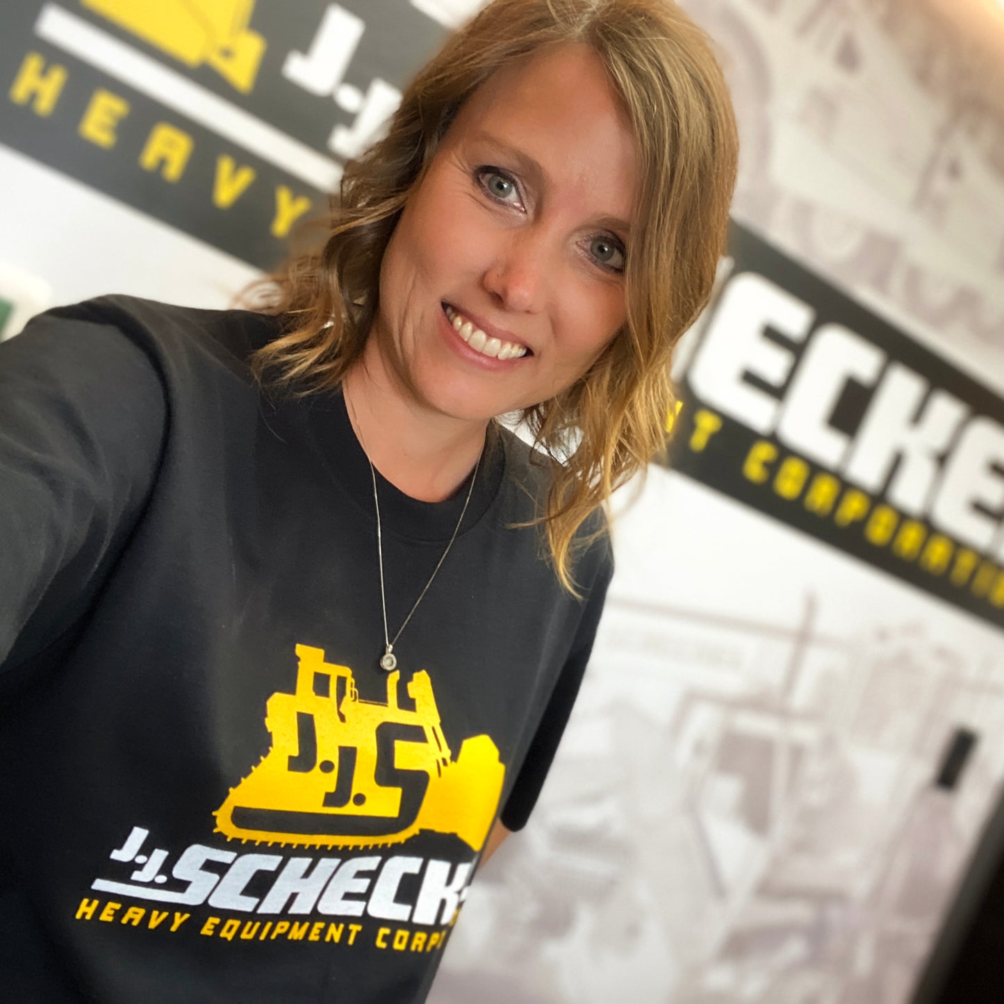 J.J. Scheckel T-shirts